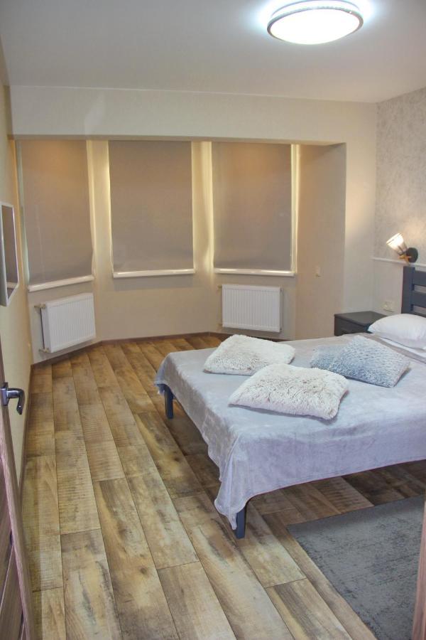Molex Apartments 3 Chernihiv Ngoại thất bức ảnh